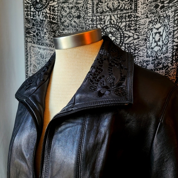 JONES NEW YORK...GORGEOUS JACKET - Picture 4 of 9